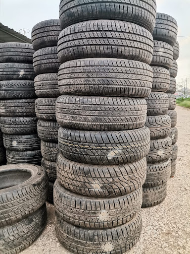 J y A tires,s.a
