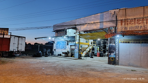 Centro de llantas los gomeritos 3