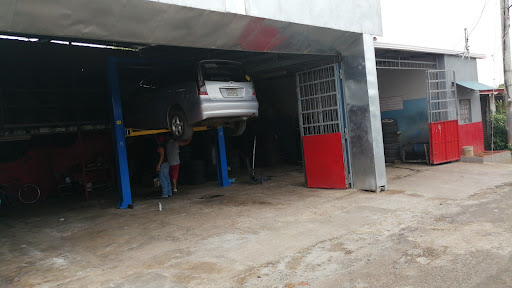 Taller Y Reparacion De Llantas El Arbol